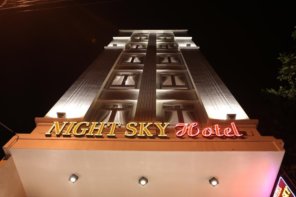 Night Sky Hotel Đà Nẵng Exterior foto